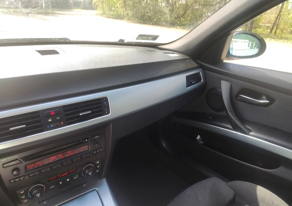 BMW Seria 3 cena 21200 przebieg: 199000, rok produkcji 2006 z Konstancin-Jeziorna małe 121